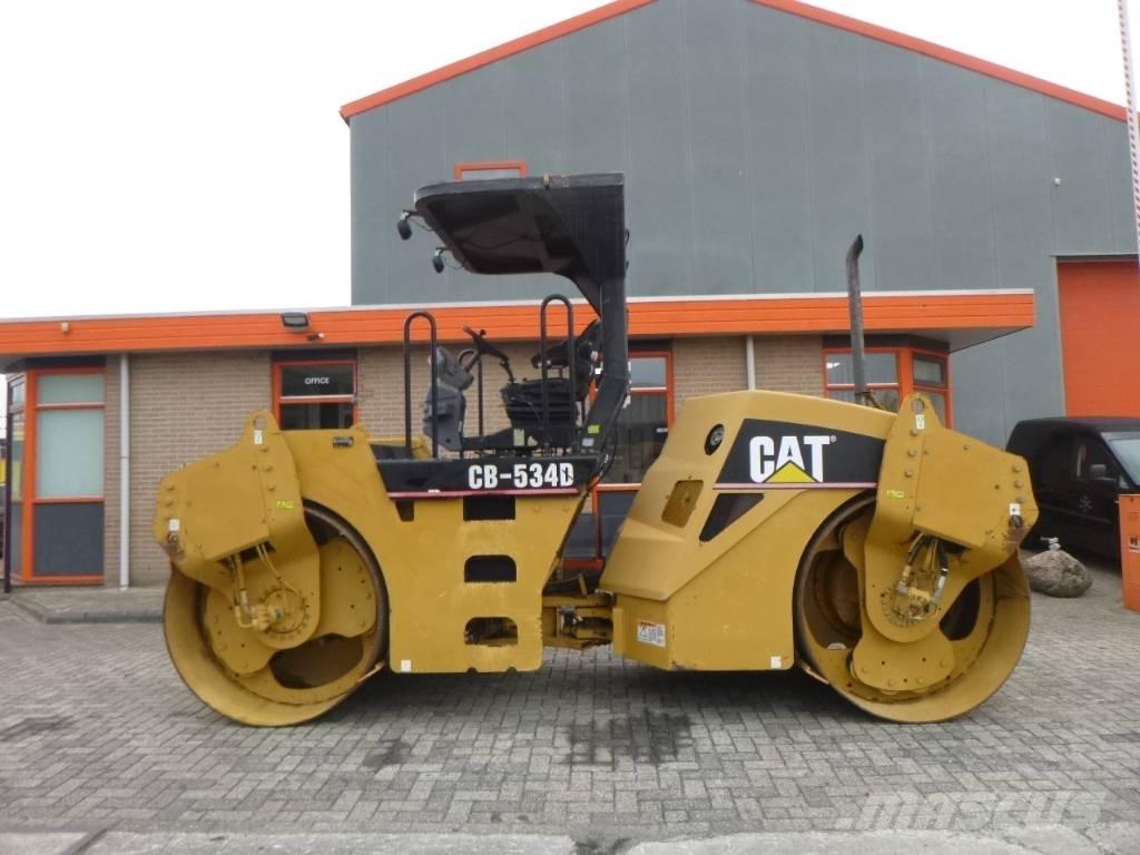 CAT CB 534 D 雙輪滾壓機