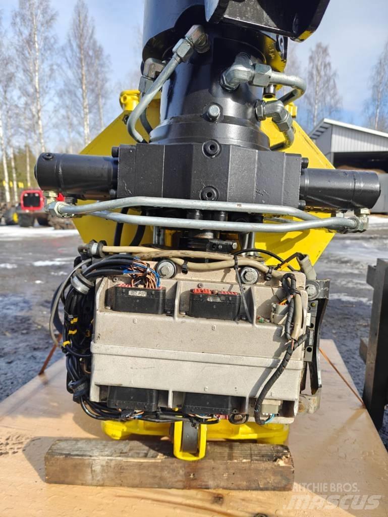 Timberjack 730 收穫機頭