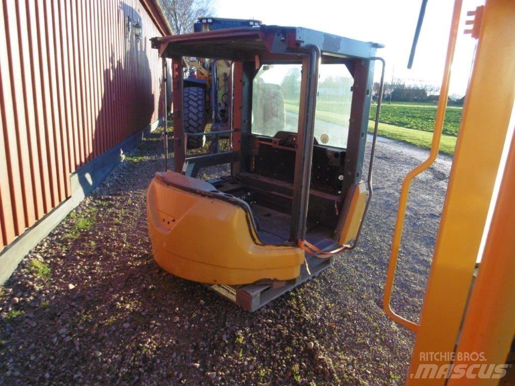  Hytt Volvo L60F 駕駛室與內部