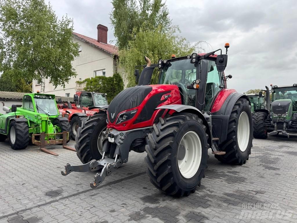 Valtra T234 VERSU 曳引機