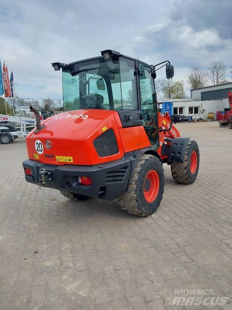 Kubota R 070 輪胎式裝載機