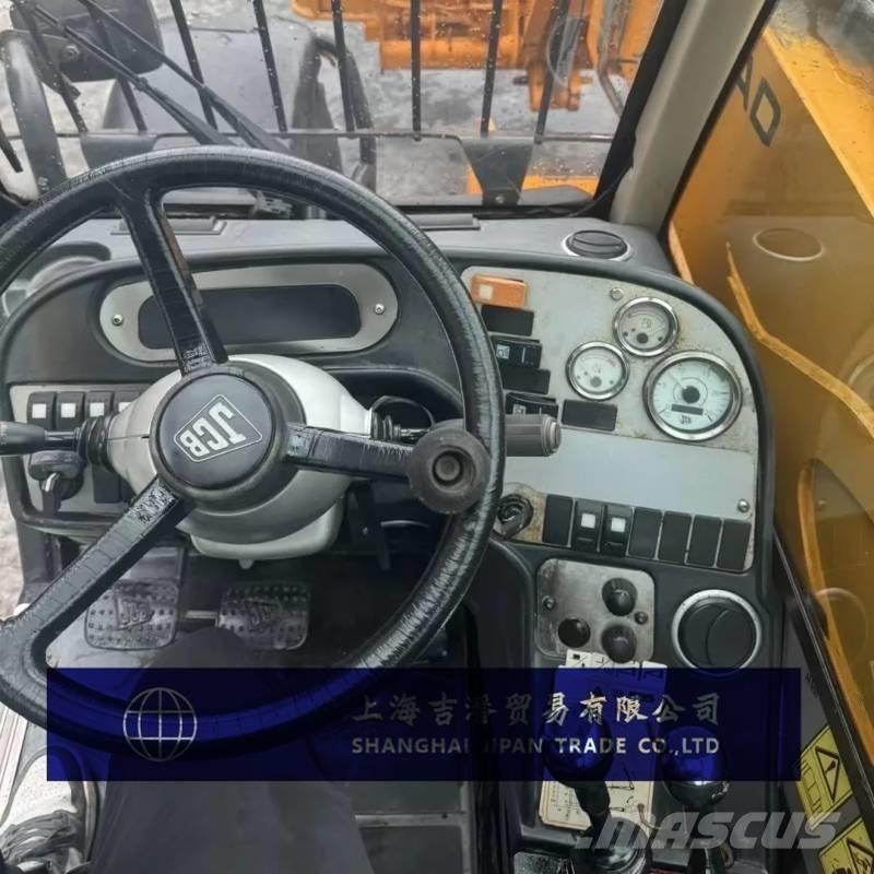 JCB 535-95 伸縮臂操作車
