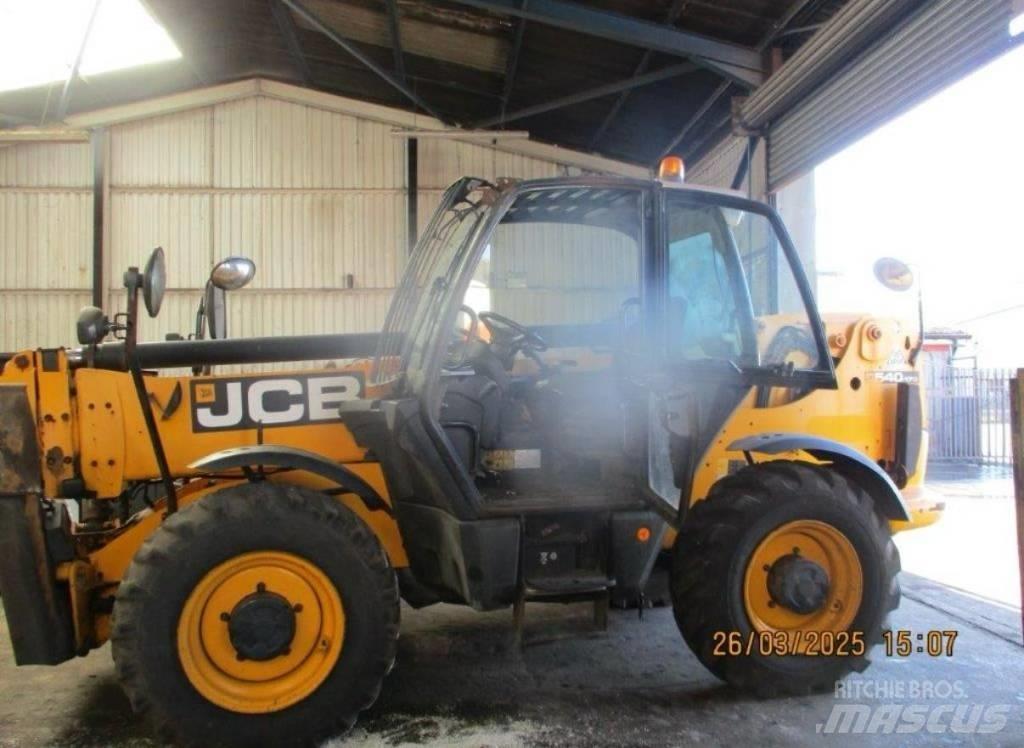 JCB 540-170 伸縮臂操作車