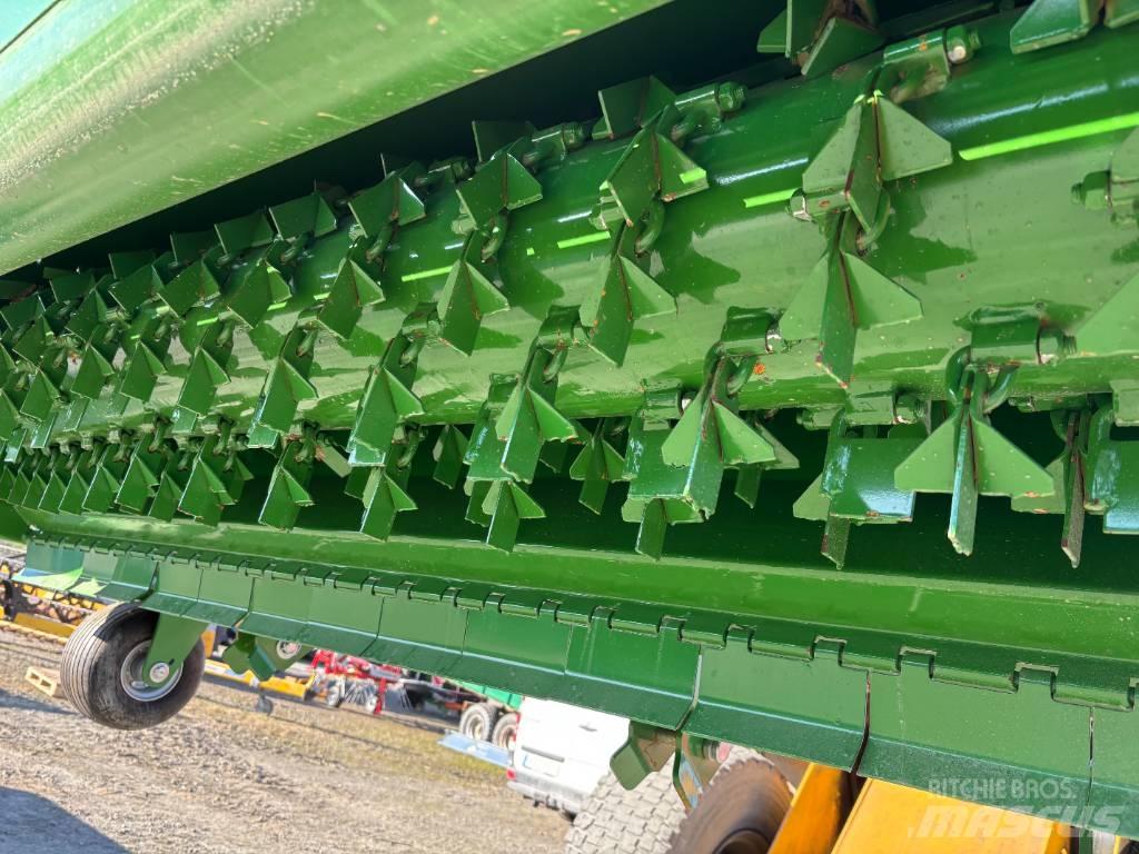 Amazone Horsehopper 莖葉去葉機