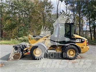 CAT 906M 輪胎式裝載機