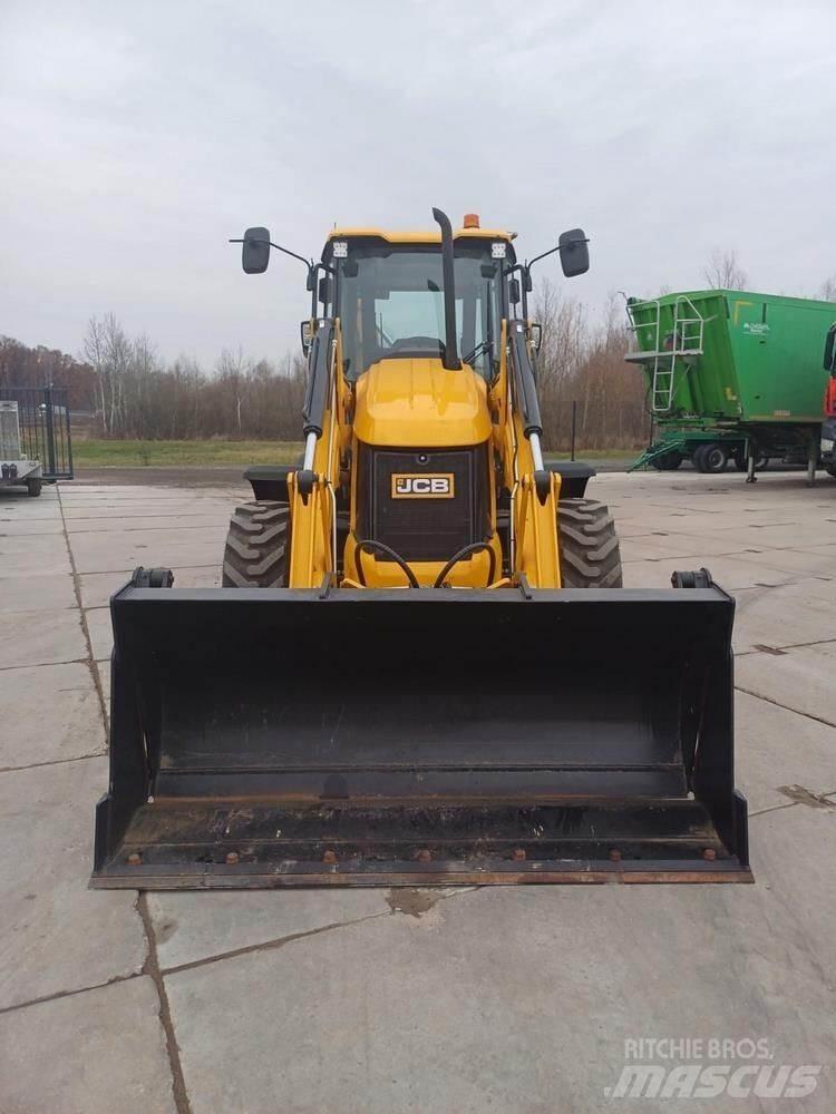 JCB 3CX 反鏟裝載機