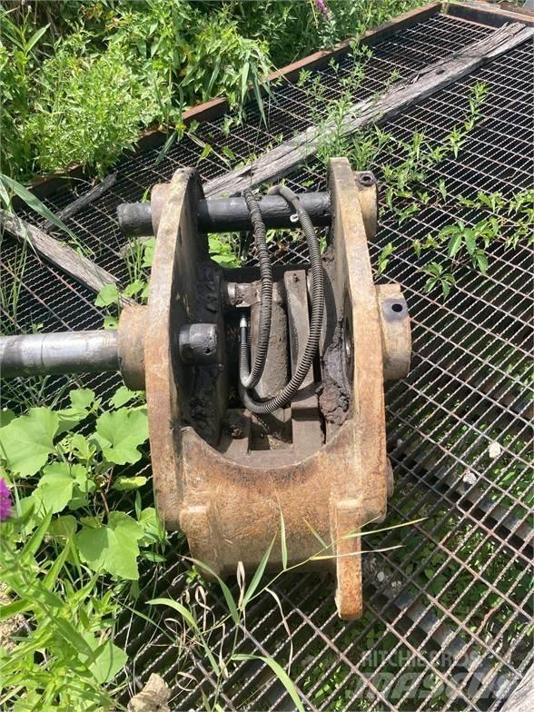 CAT 320 快速連結器