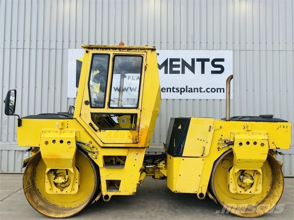 Bomag BW161AD-2 雙輪滾壓機