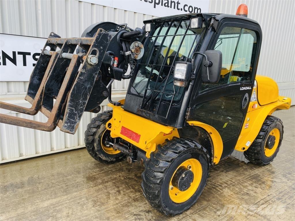 JCB 520-40 伸縮臂操作車