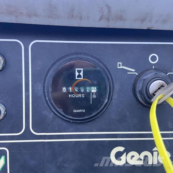 Genie Z51/30J 曲臂高空作業車