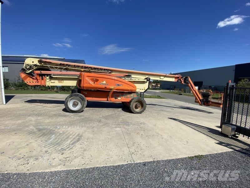 JLG 1250AJP 曲臂高空作業車