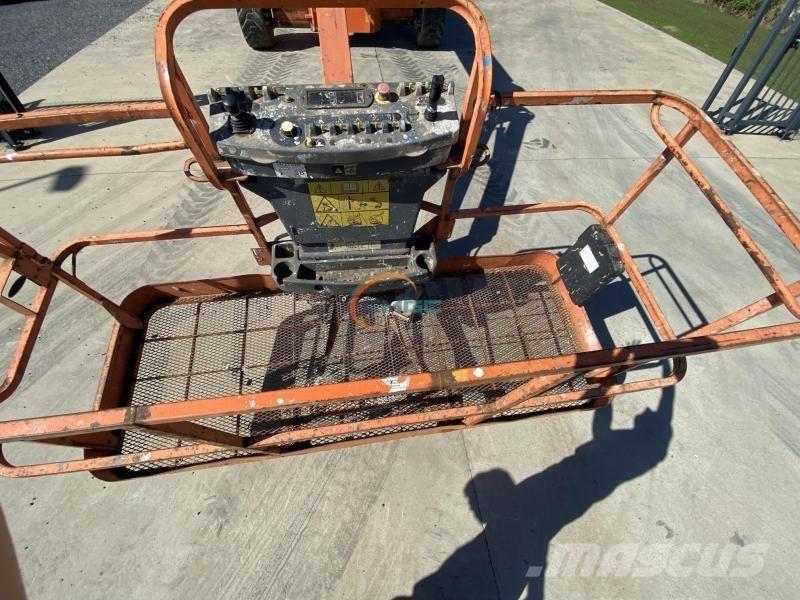 JLG 1250AJP 曲臂高空作業車