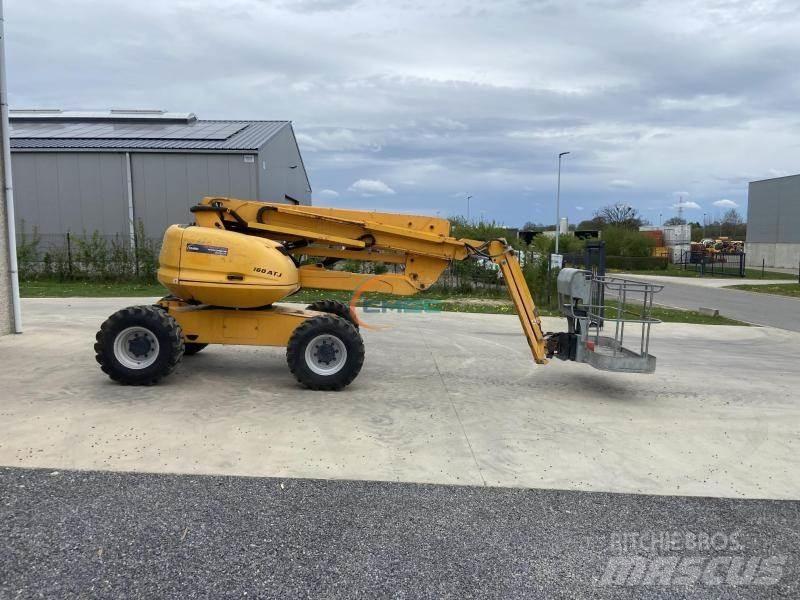 Manitou 160 ATJ 曲臂高空作業車