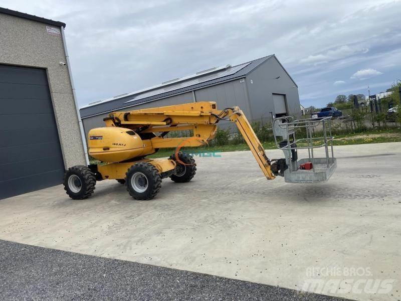 Manitou 160 ATJ 曲臂高空作業車