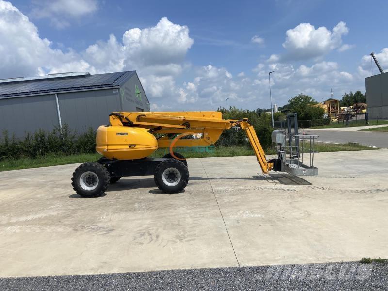 Manitou 160 ATJ 曲臂高空作業車
