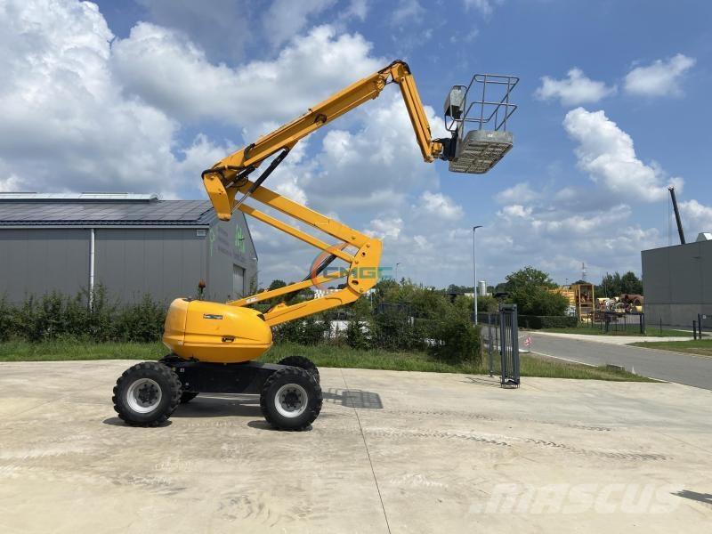 Manitou 160 ATJ 曲臂高空作業車