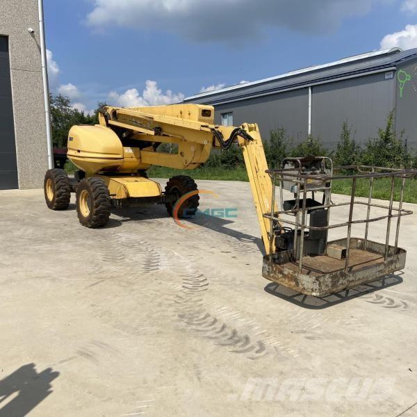 Manitou 180 ATJ 曲臂高空作業車