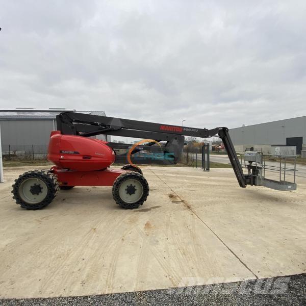 Manitou 200 ATJ 曲臂高空作業車