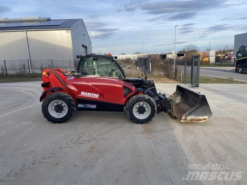 Manitou MLT625 伸縮臂操作車