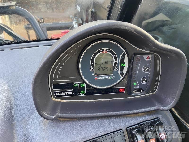 Manitou MLT625 伸縮臂操作車