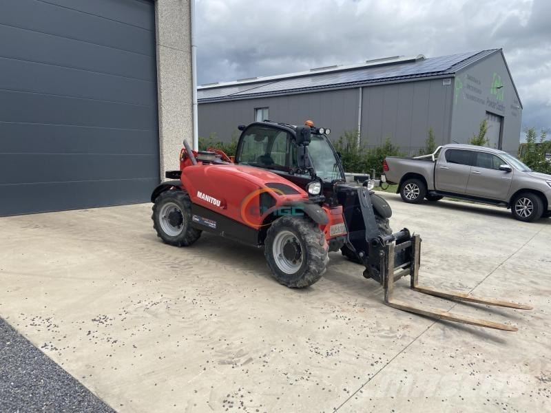 Manitou MLT625 伸縮臂操作車