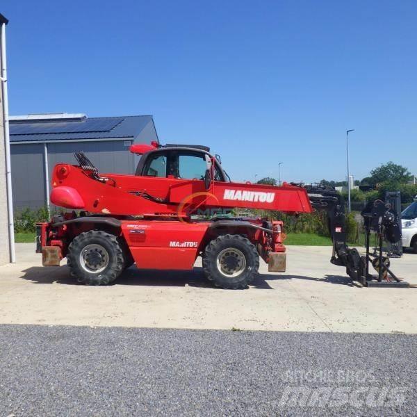 Manitou MRT2150 伸縮臂操作車
