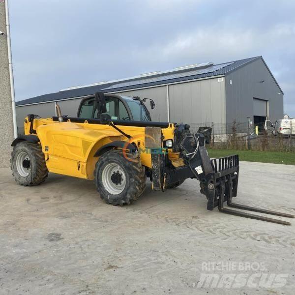 Manitou MT 1440 伸縮臂操作車