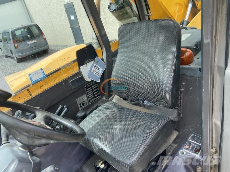 Manitou MT 1840 伸縮臂操作車