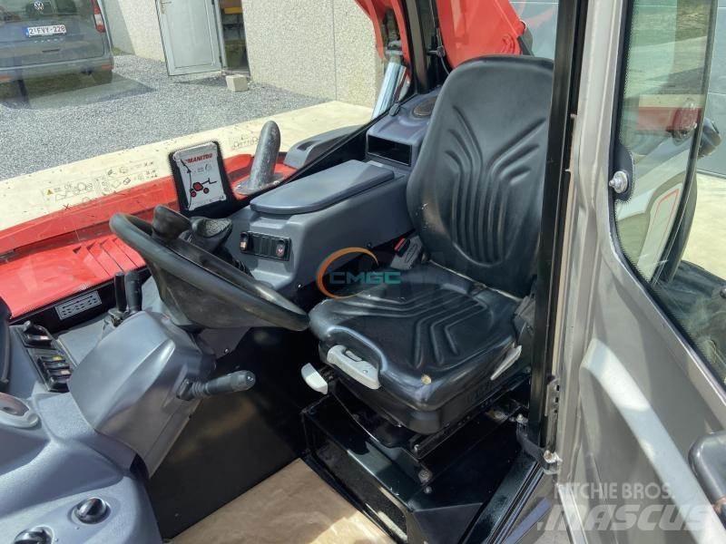Manitou MT420 伸縮臂操作車