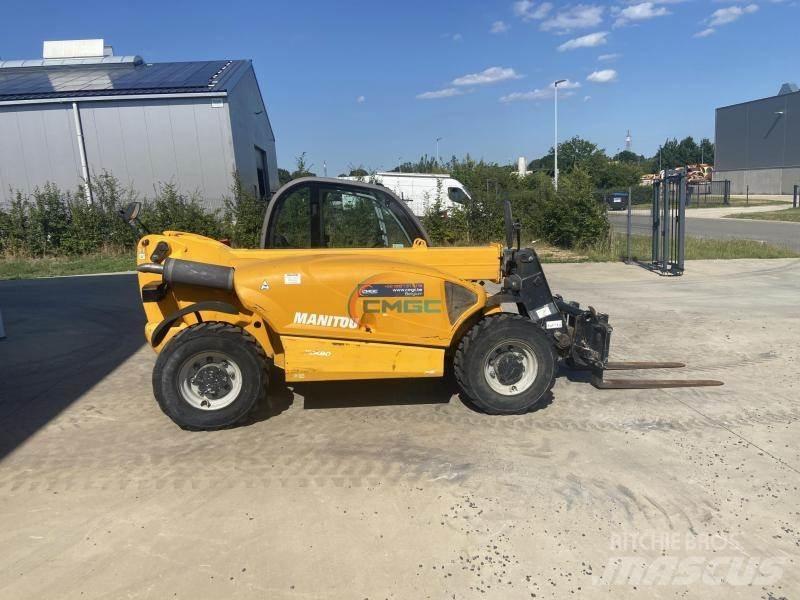 Manitou MT625 伸縮臂操作車