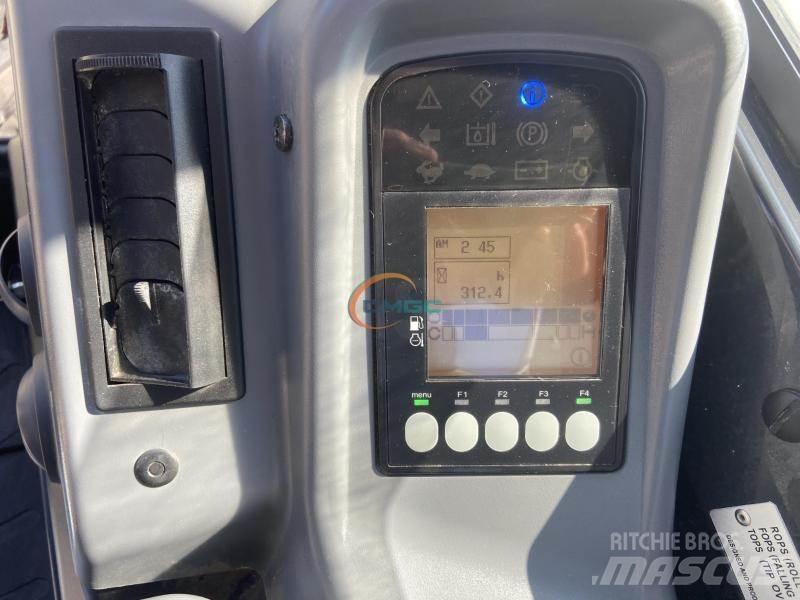 Yanmar VIO38-6 旋轉式挖土機/掘鑿機/挖掘機