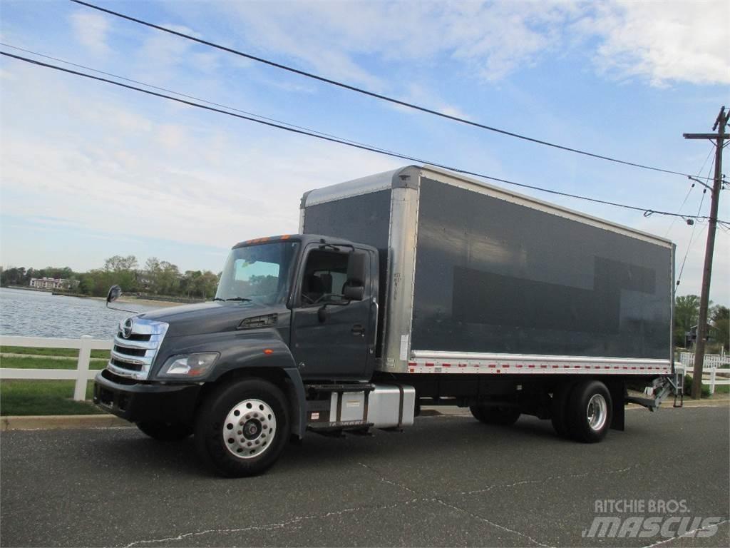 Hino 268 貨箱式卡車