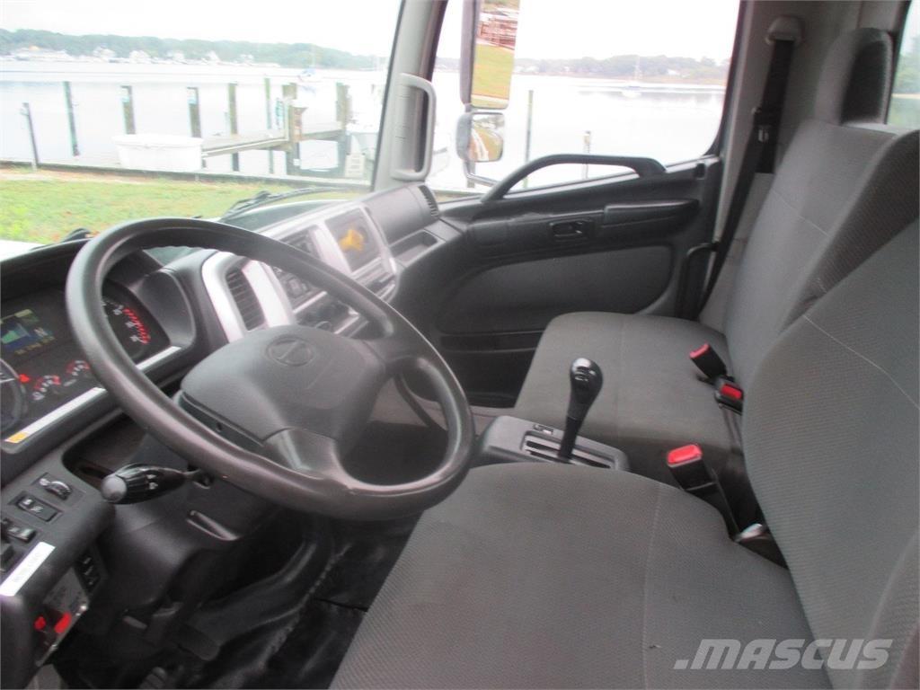 Hino 268 吊鉤式起重車