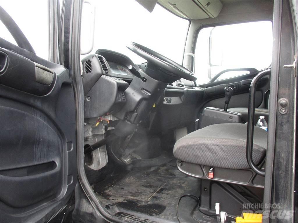 Hino 338 傾卸式卡車