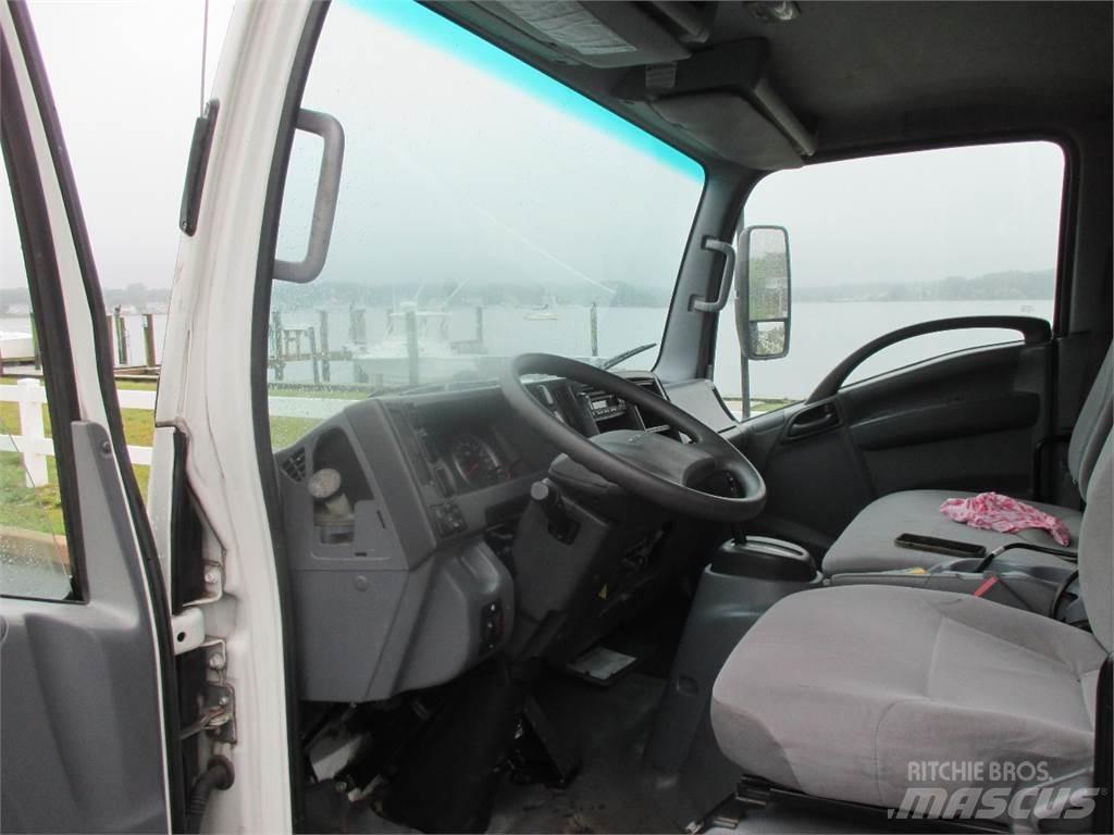Isuzu NQR 傾卸式卡車