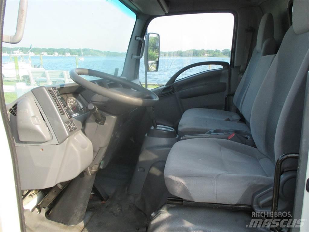 Isuzu NRR 溫控卡車