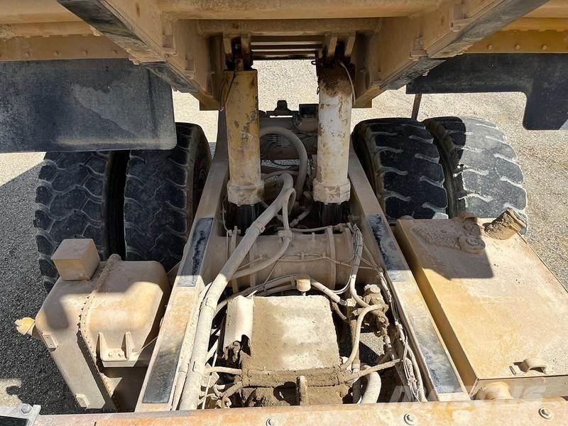 CAT 771D 剛性傾卸卡車
