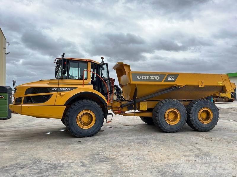 Volvo A25G 鉸接式起吊車