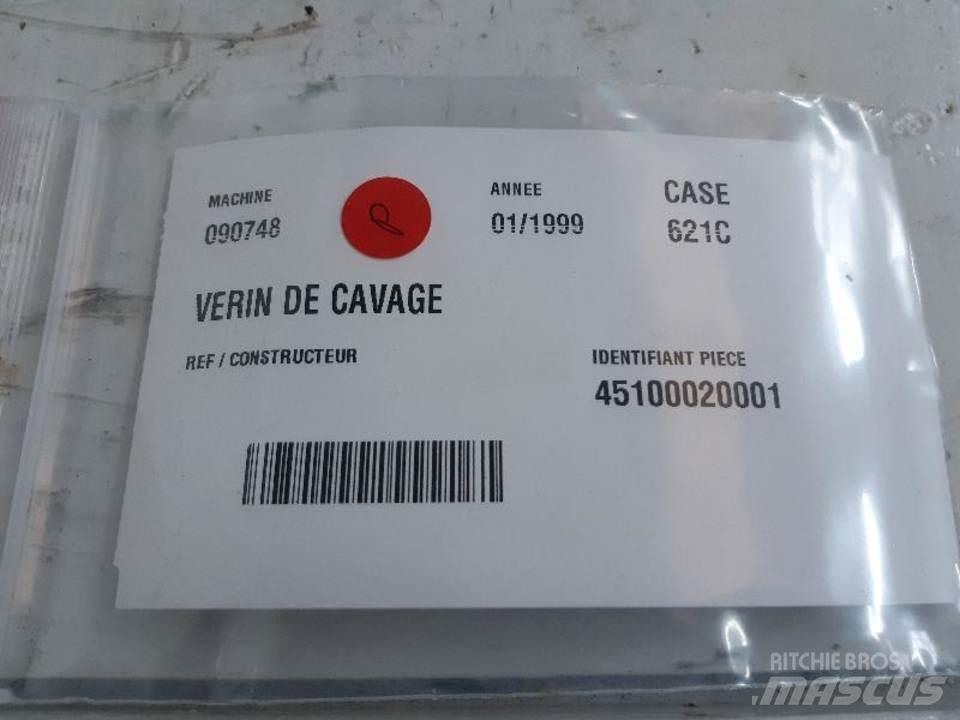 CASE 621C 油壓