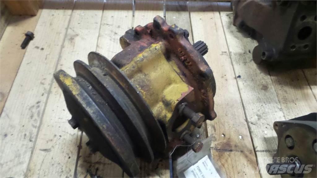 CAT 120G 油壓