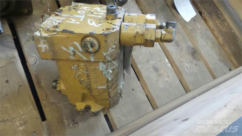 CAT 211B 油壓