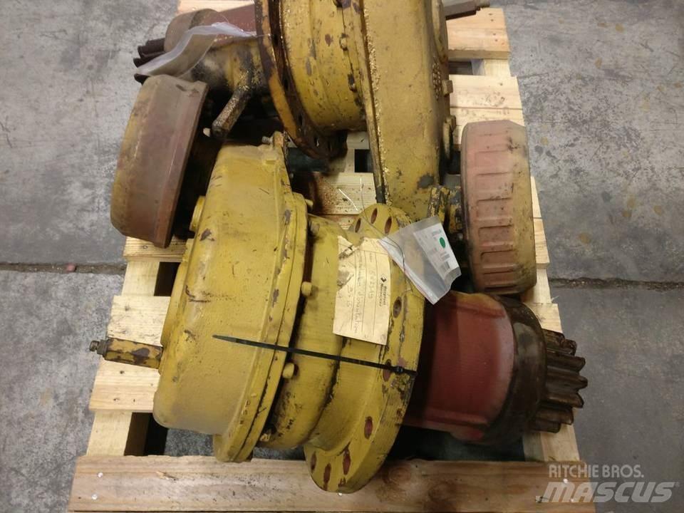 CAT 213 傳動裝置