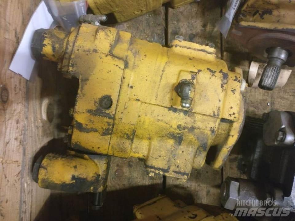 CAT 215 油壓