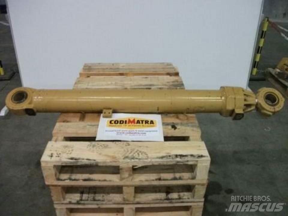 CAT 215 油壓