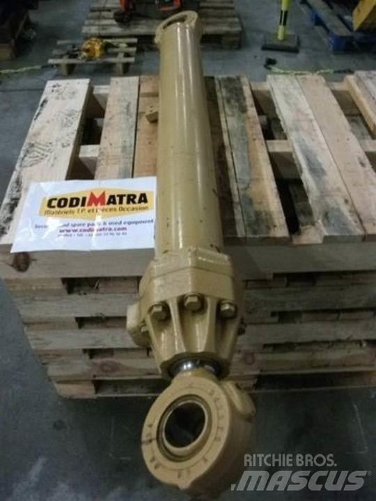 CAT 215 油壓