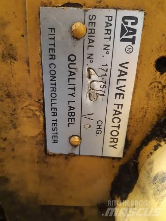 CAT 320B 油壓