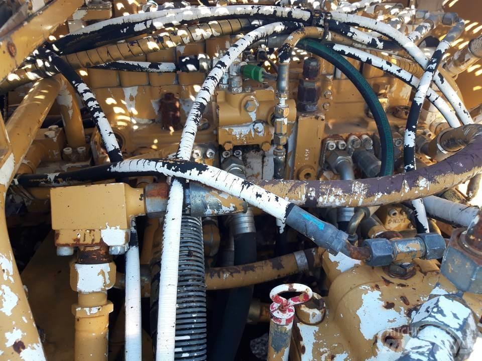 CAT 325LN 油壓
