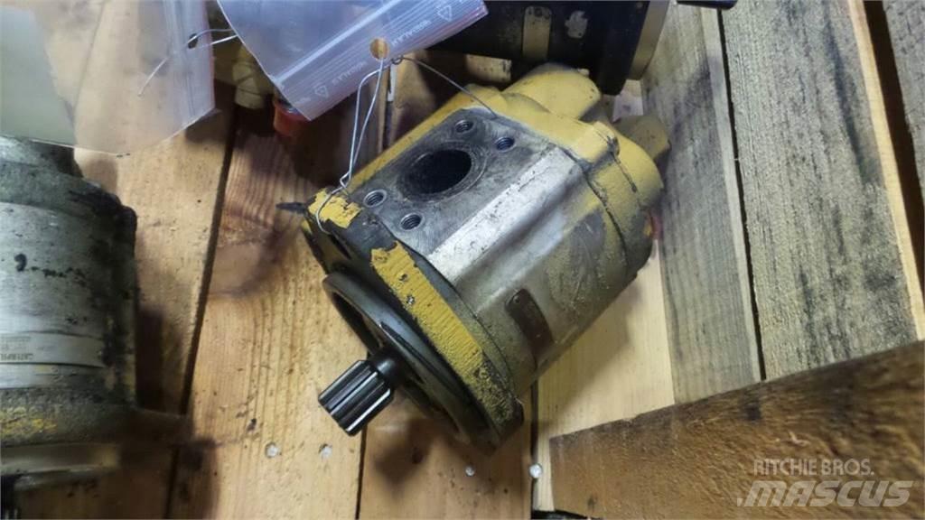 CAT 330 油壓