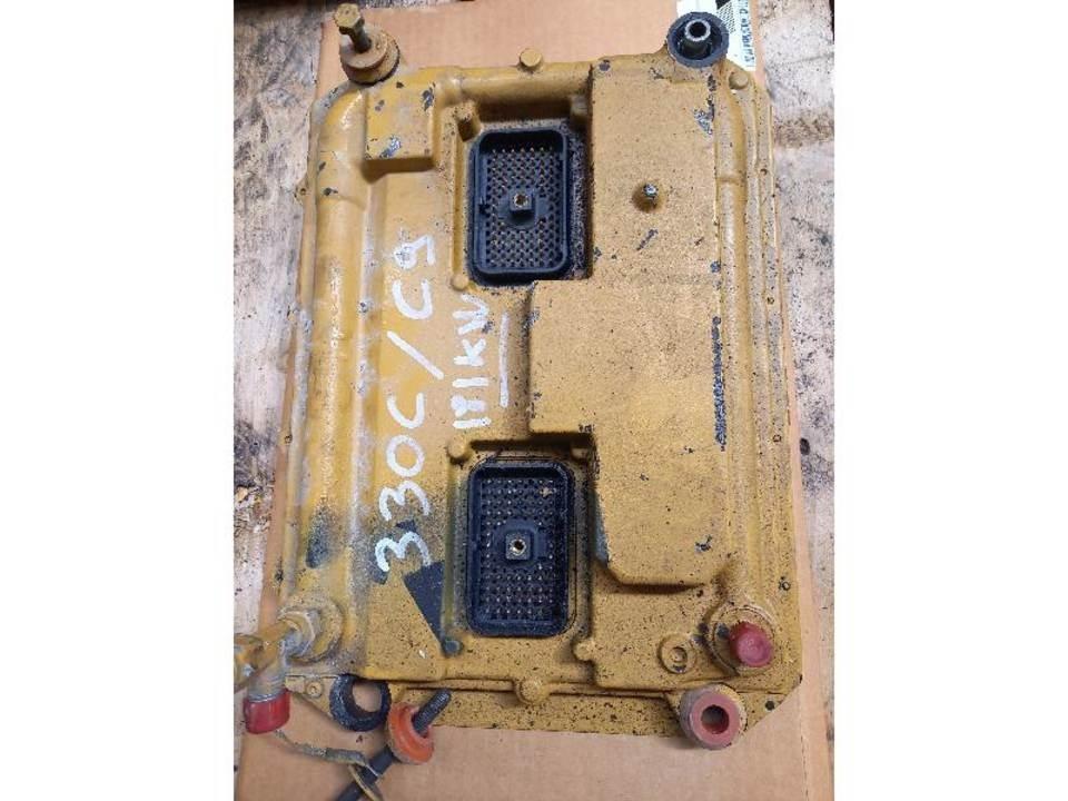 CAT 330C 駕駛室與內部
