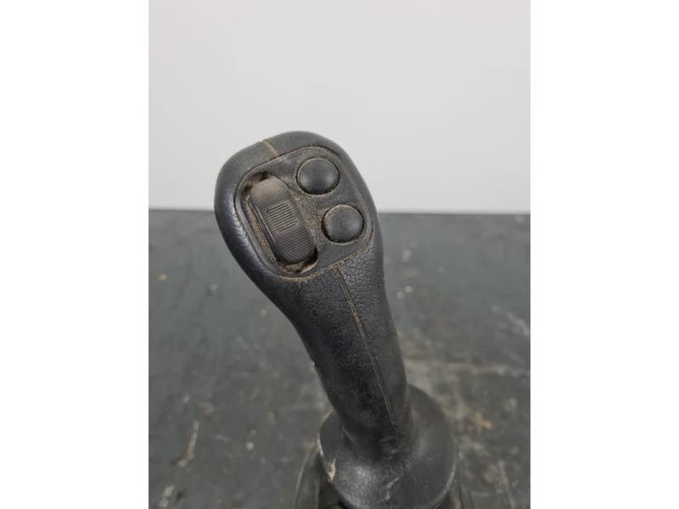CAT 336DL 駕駛室與內部
